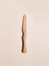Load image into Gallery viewer, Kauchy_Secret_Barry_Hand_Carved_Wood_Knives_Orson